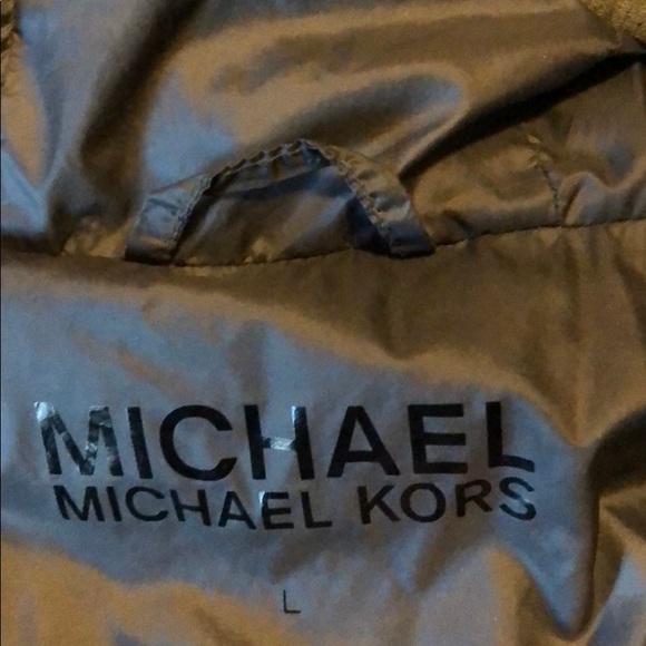 MK Coat - Picture 2 of 2